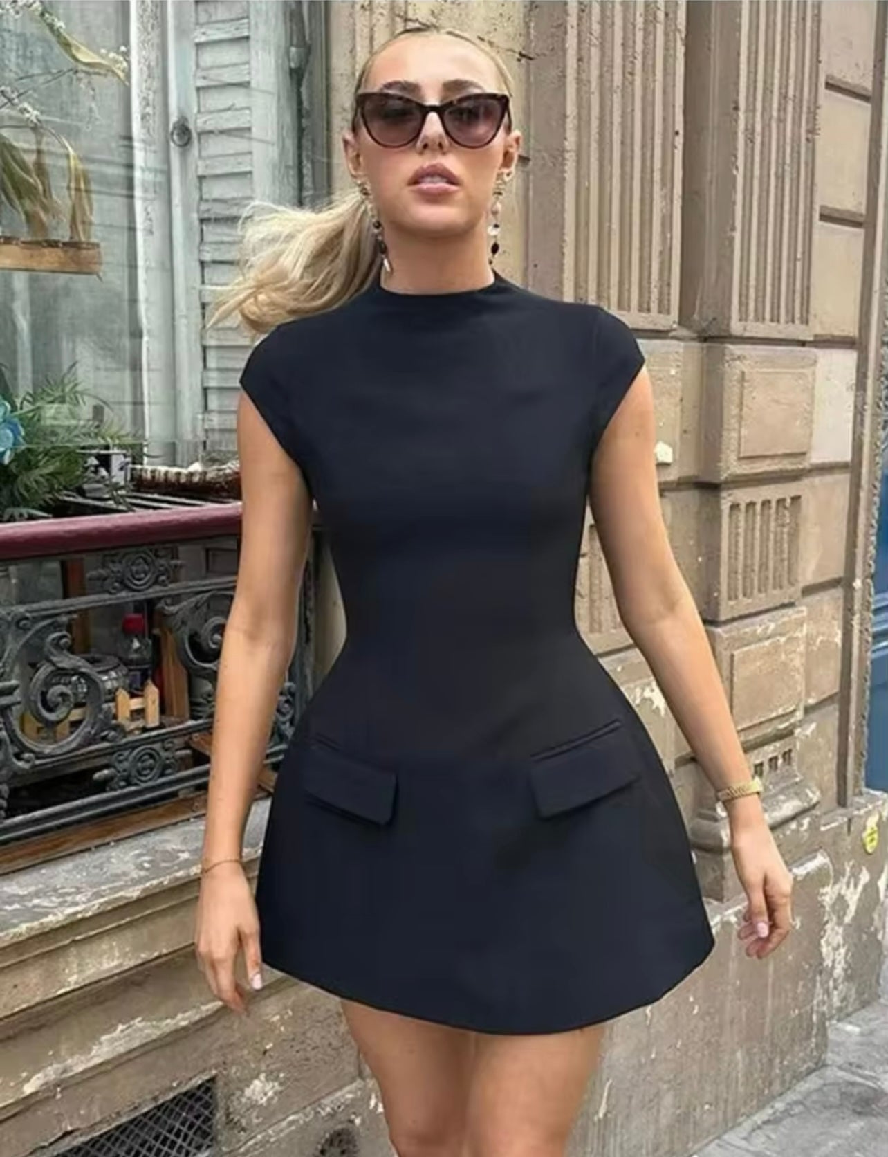 Slim waist mini dress